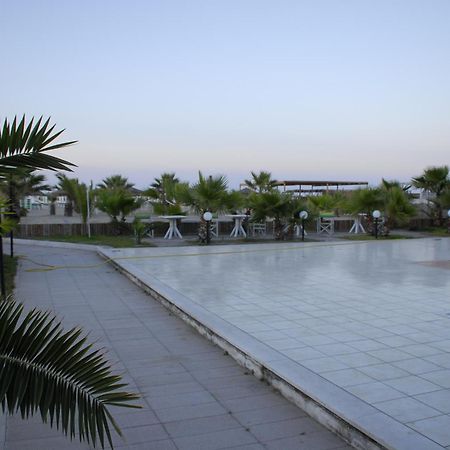 Torquemada Beach Club Margherita Di Savoia Buitenkant foto